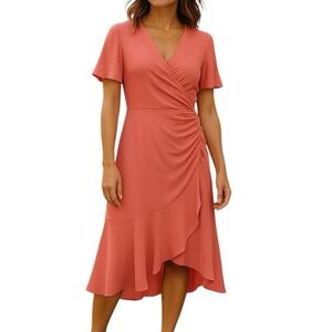 💎 Maggy London Ruched Midi Dress